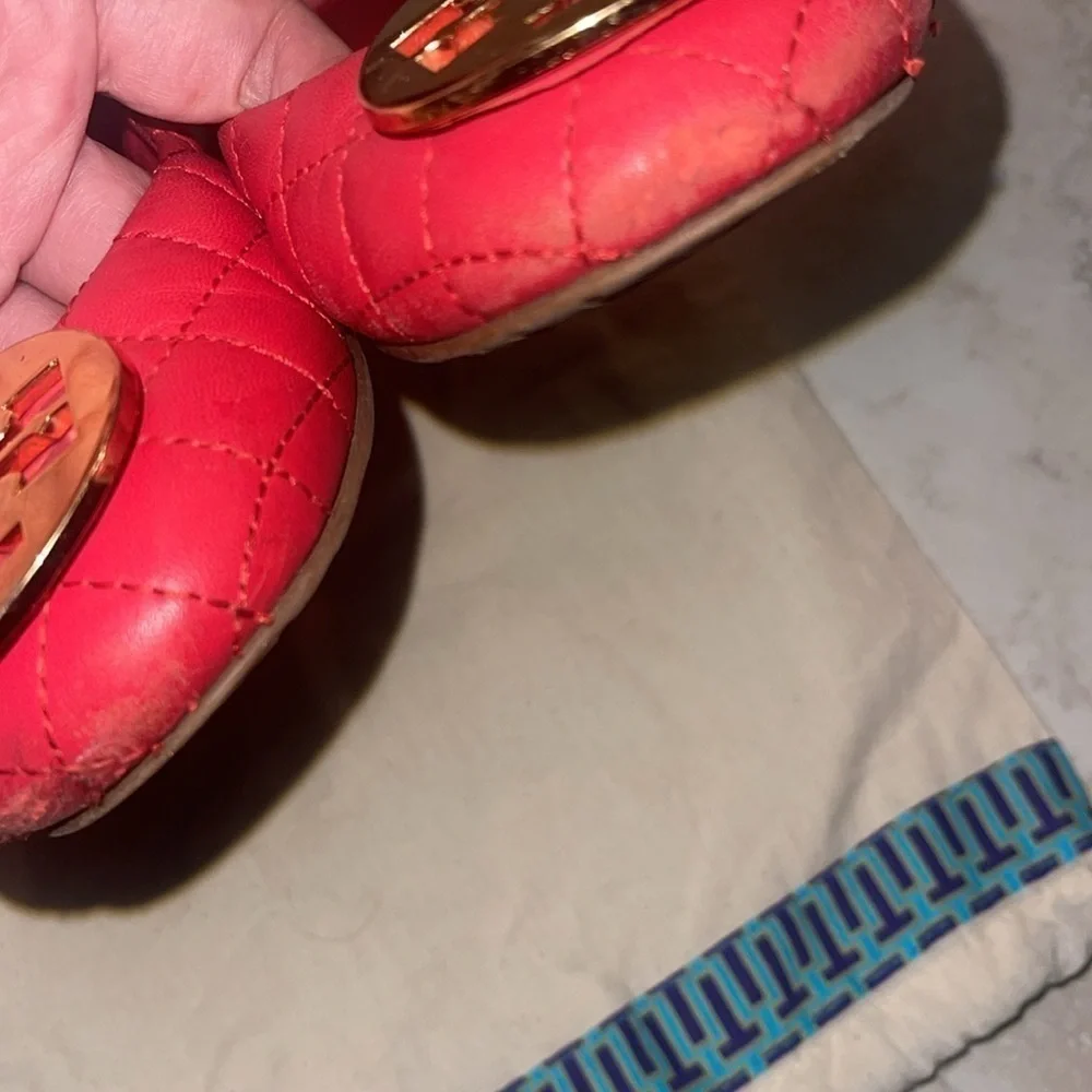 Tory Burch quilted Quinn flats with dust bag